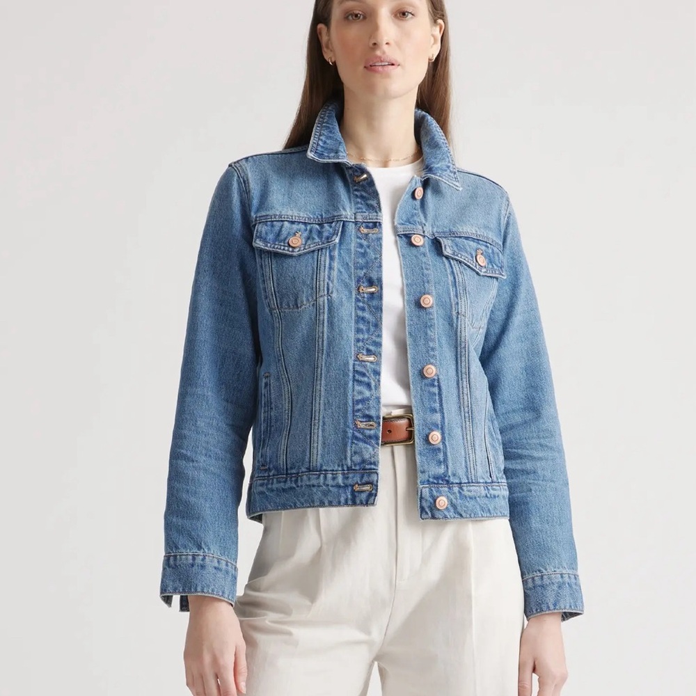 Oversized Denim Jacket with Washwell - Picture 3 of 10